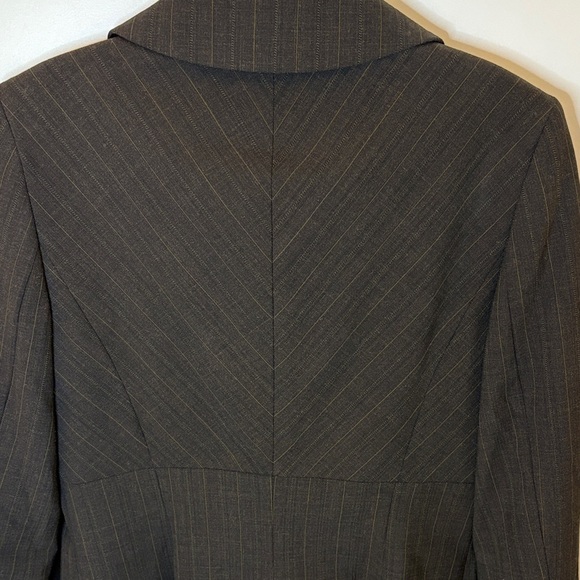 Classiques Entier Dark Gray with Subtle Green Pinstripe Blazer - Picture 6 of 11